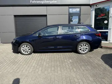 TOYOTA Corolla Touring Sports 2.0 Hybrid Business Editi