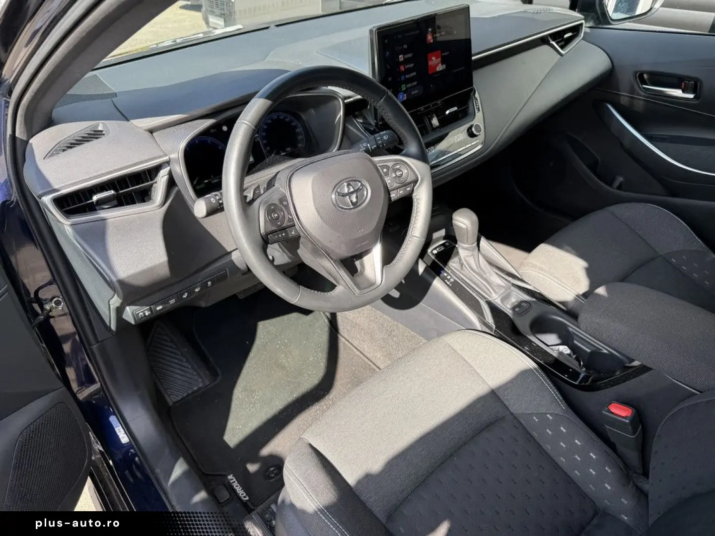TOYOTA Corolla Touring Sports 2.0 Hybrid Business Editi