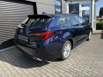 TOYOTA Corolla Touring Sports 2.0 Hybrid Business Editi