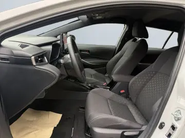 TOYOTA Corolla TS 1.8 Hybrid Business   LED ACC RCam