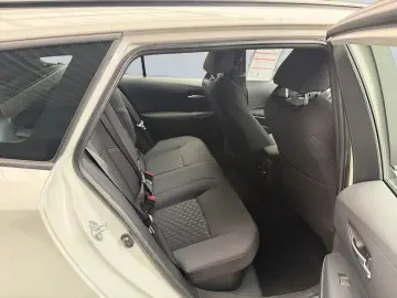TOYOTA Corolla TS 1.8 Hybrid Business   LED ACC RCam