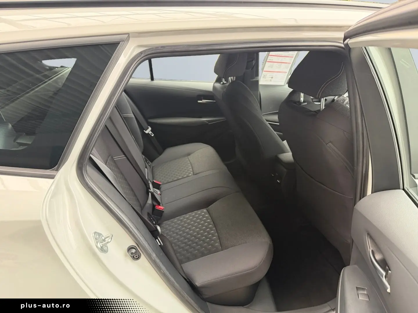 TOYOTA Corolla TS 1.8 Hybrid Business   LED ACC RCam