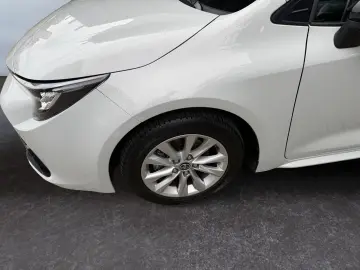 TOYOTA Corolla TS 1.8 Hybrid Business   LED ACC RCam