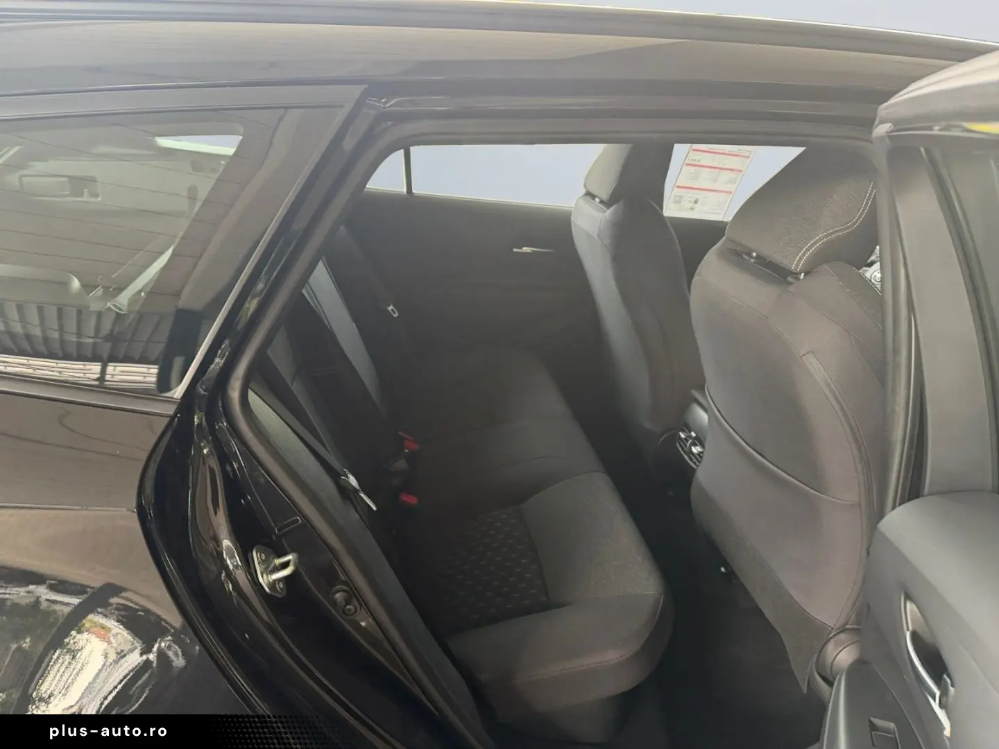 TOYOTA Corolla TS 1.8 Hybrid Business   LED ACC RCam
