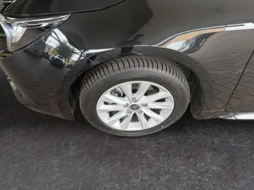 TOYOTA Corolla TS 1.8 Hybrid Business   LED ACC RCam