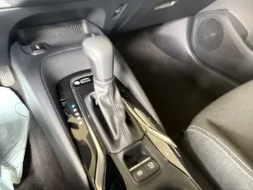 TOYOTA Corolla TS 1.8 Hybrid Business   LED ACC RCam