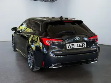 TOYOTA Corolla 1.8 TS Hybrid Team D  Technik-Paket SHZ