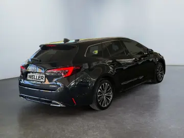 TOYOTA Corolla 1.8 TS Hybrid Team D  Technik-Paket SHZ