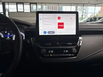 TOYOTA Corolla 2.0 Hybrid Touring Sports Business Editi