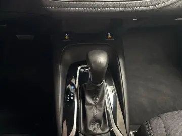 TOYOTA Corolla 2.0 Hybrid Touring Sports Business Editi