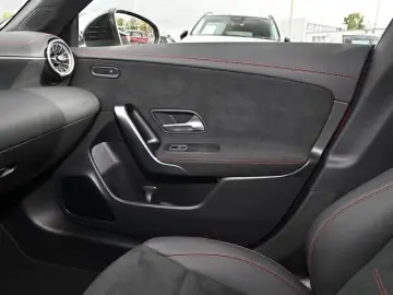 Mercedes-Benz CLA 250 e Coupé AMG Sport Premium NIGHT