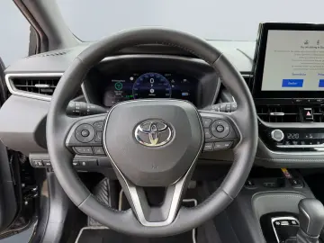 TOYOTA Corolla 1.8 TS Hybrid Teamplayer  LED SHZ CAM PD