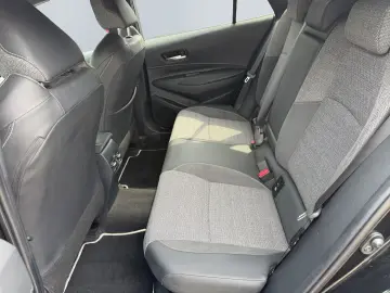TOYOTA Corolla 1.8 TS Hybrid Teamplayer  LED SHZ CAM PD