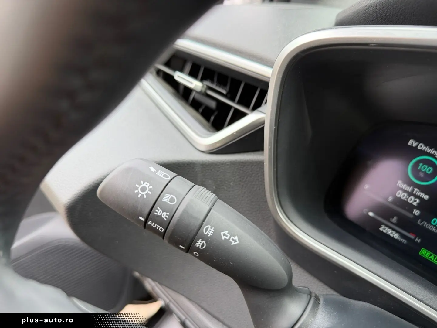 TOYOTA Corolla 1.8 TS Hybrid Teamplayer  LED SHZ CAM PD
