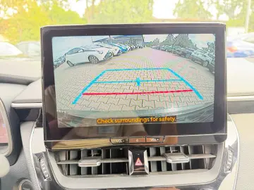 TOYOTA Corolla 1.8 TS Hybrid Teamplayer  LED SHZ CAM PD