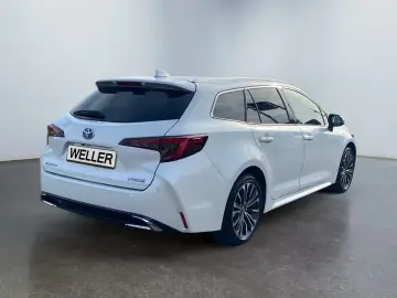 TOYOTA Corolla 2.0 TS Hybrid Team D  LED SHZ CAM ACC PD