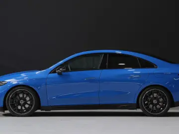 Mercedes-Benz CLA 200 4MATIC AMG