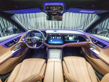 Mercedes-Benz E 200  Premium Plus