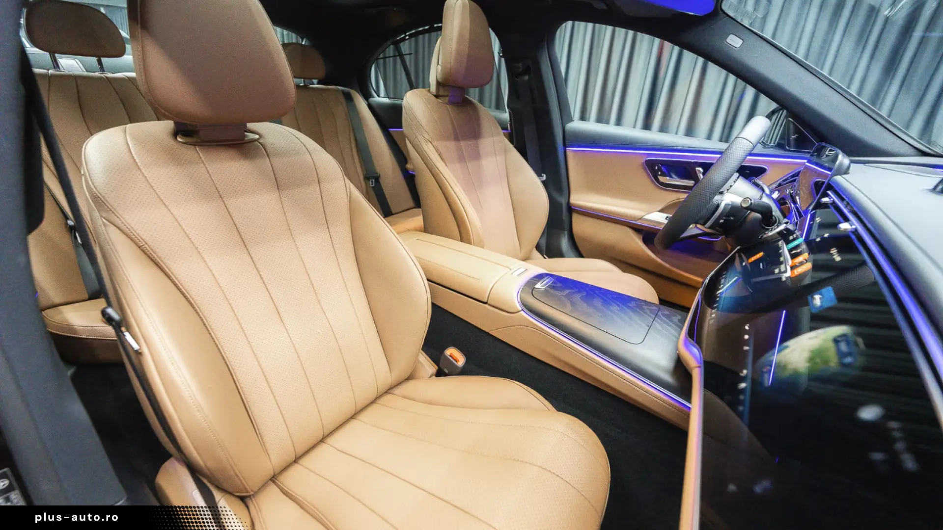 Mercedes-Benz E 200  Premium Plus