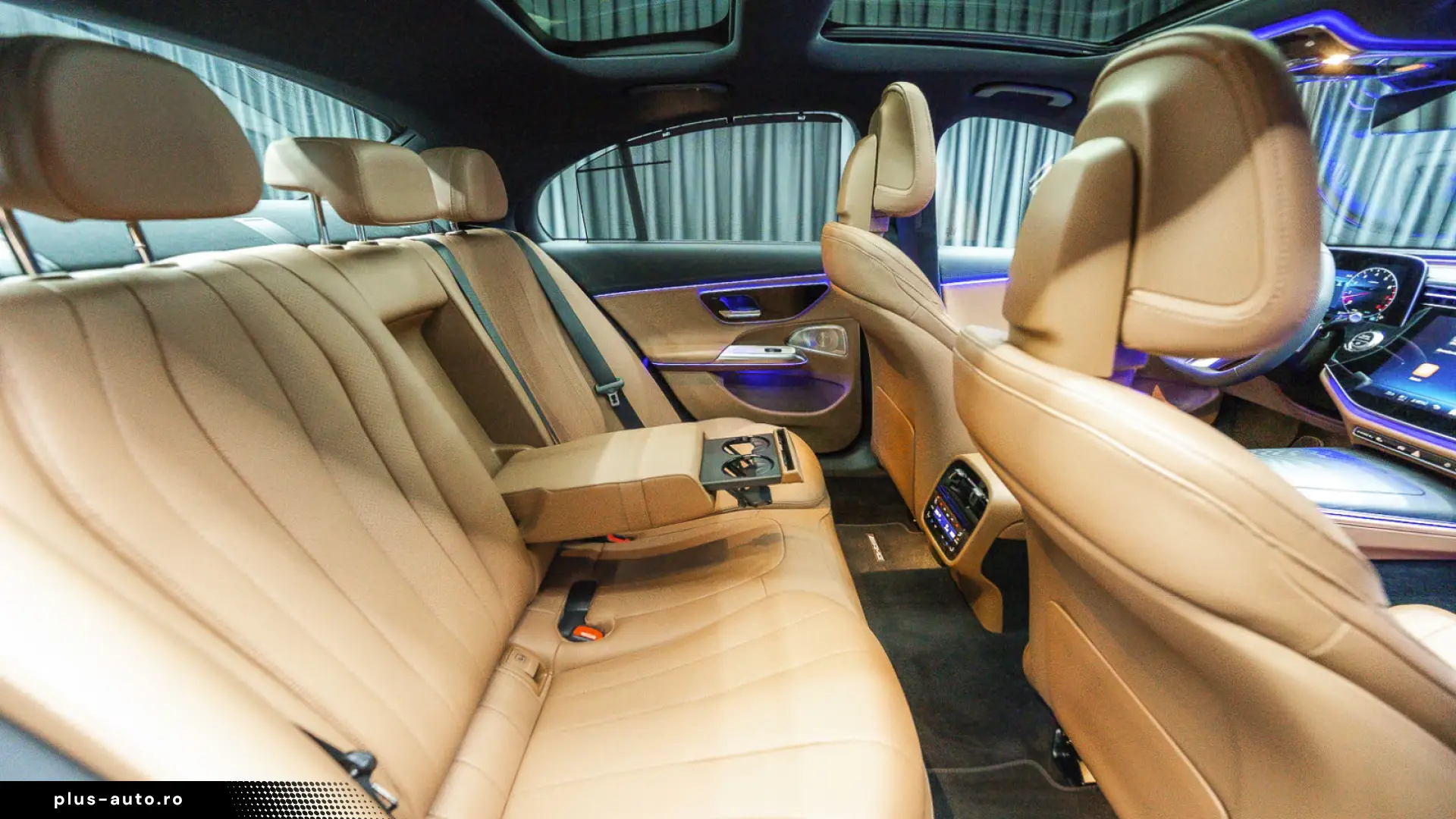 Mercedes-Benz E 200  Premium Plus