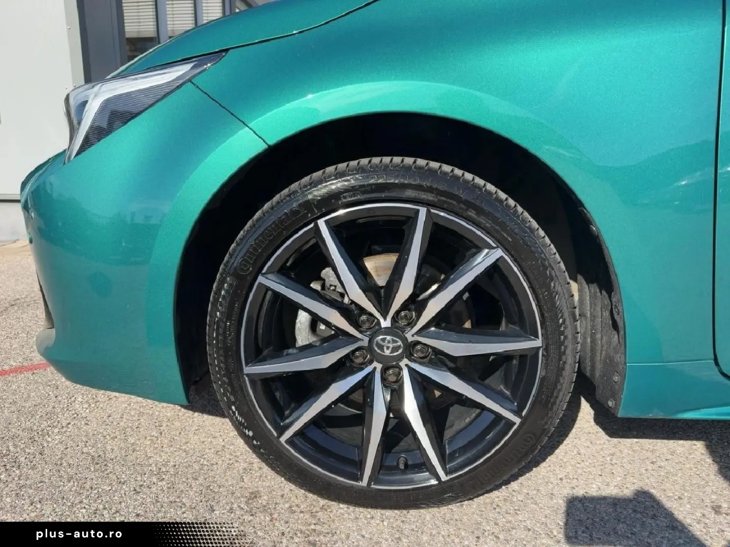 TOYOTA Corolla TS 2 0 196 PS Hybrid GR Sport inkl. AHK