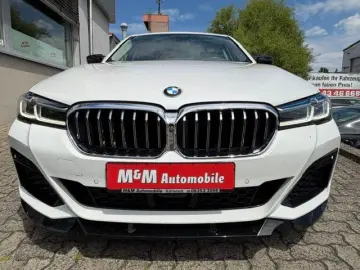 BMW 530i Luxury Line  LASER