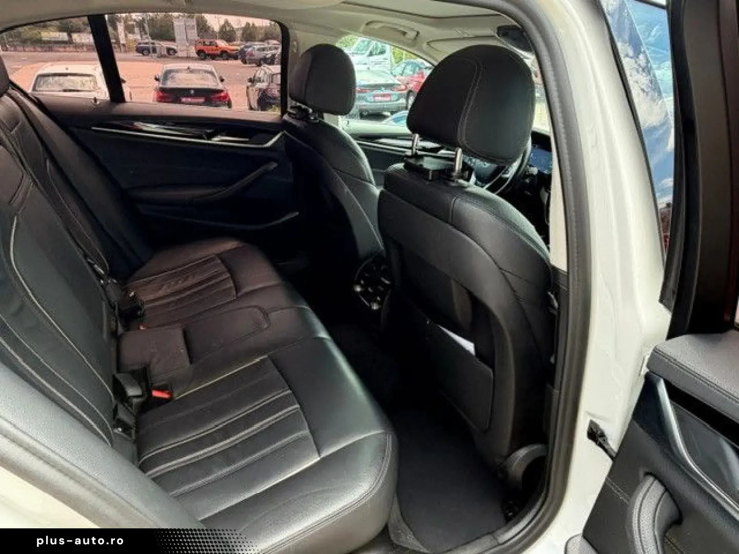BMW 530i Luxury Line  LASER