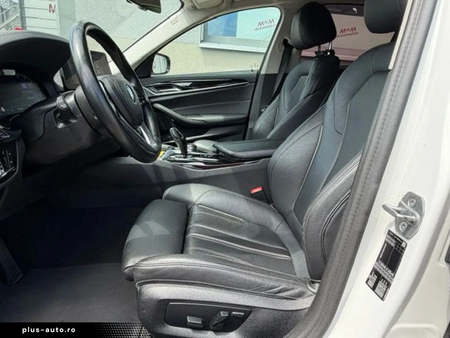 BMW 530i Luxury Line  LASER