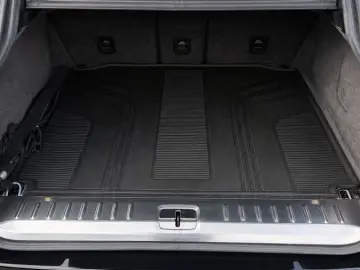 ASTON MARTIN DBX 707 4.0 V8 Pano SportAGA
