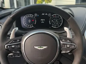 ASTON MARTIN DBX 707 4.0 V8 Pano SportAGA