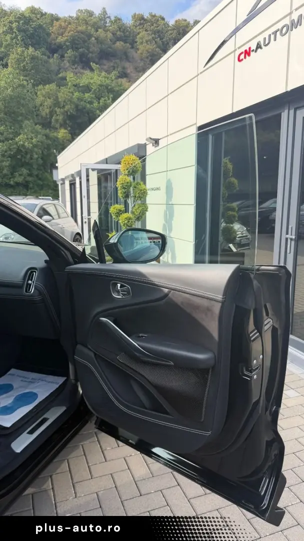 ASTON MARTIN DBX 707 4.0 V8 Pano SportAGA