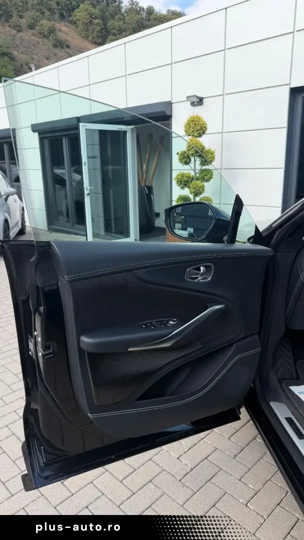 ASTON MARTIN DBX 707 4.0 V8 Pano SportAGA