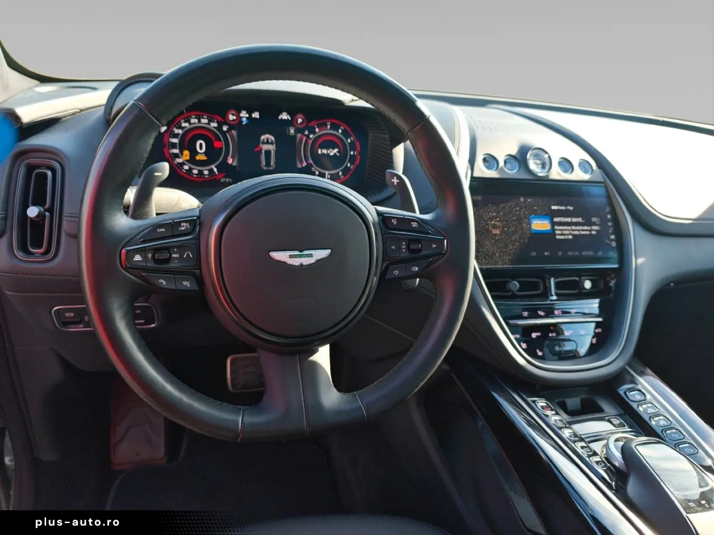 ASTON MARTIN DBX 4.0 V8  Aston Martin Memmingen