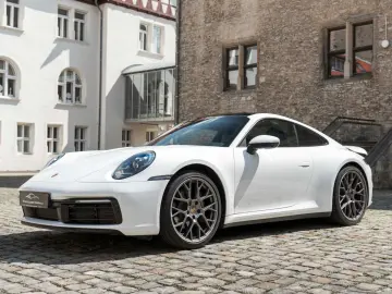 PORSCHE 911 Carrera 992 BOSE SPORT CHRONO