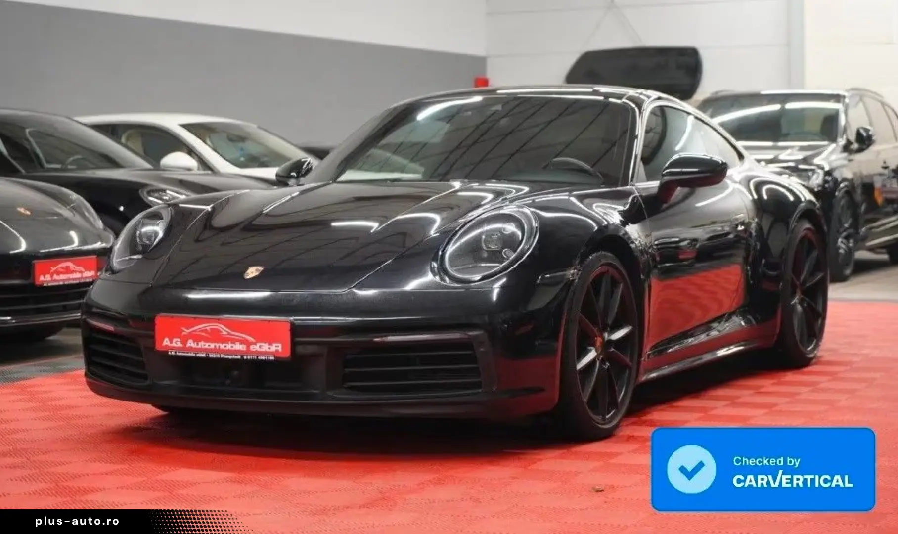 PORSCHE 992 911 Carrera 4