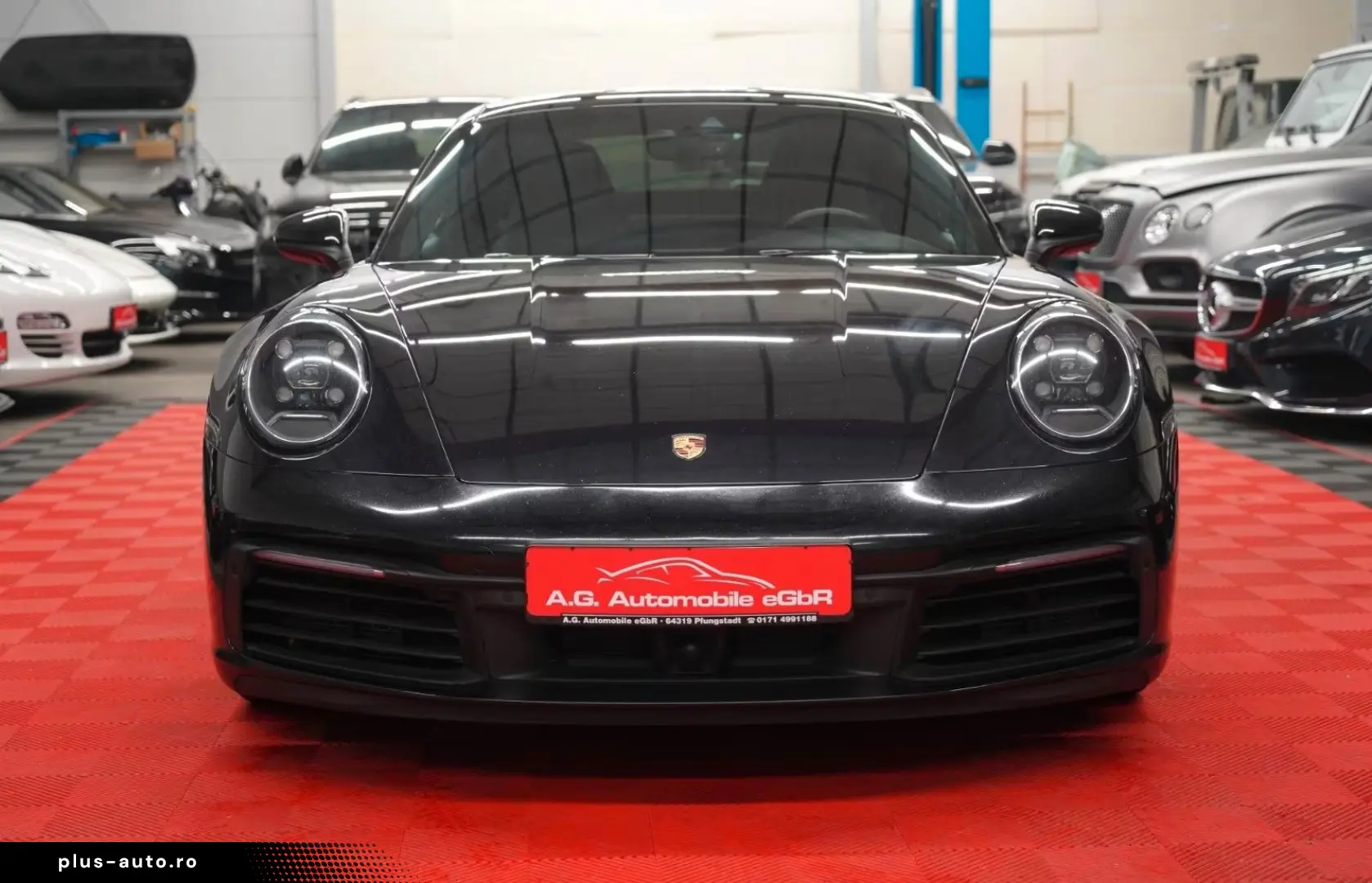 PORSCHE 992 911 Carrera 4