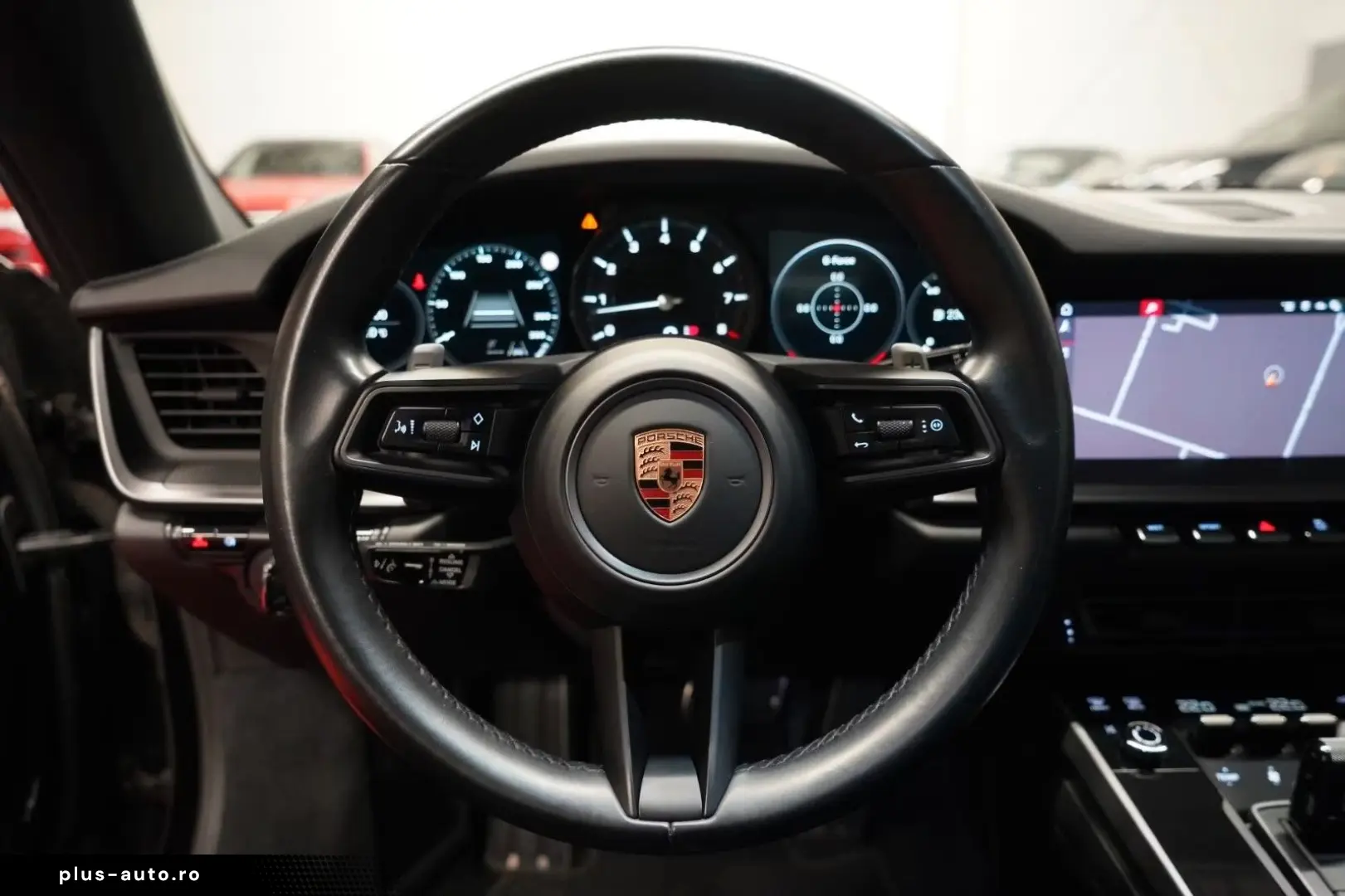 PORSCHE 992 911 Carrera 4