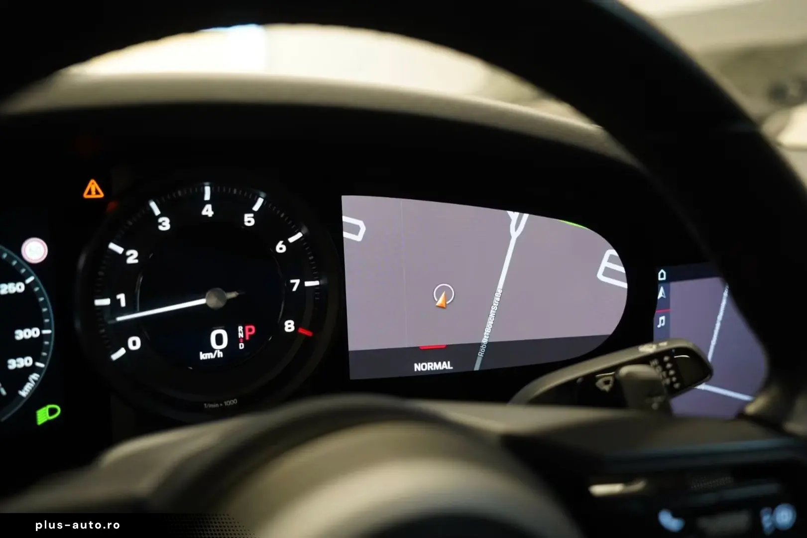 PORSCHE 992 911 Carrera 4
