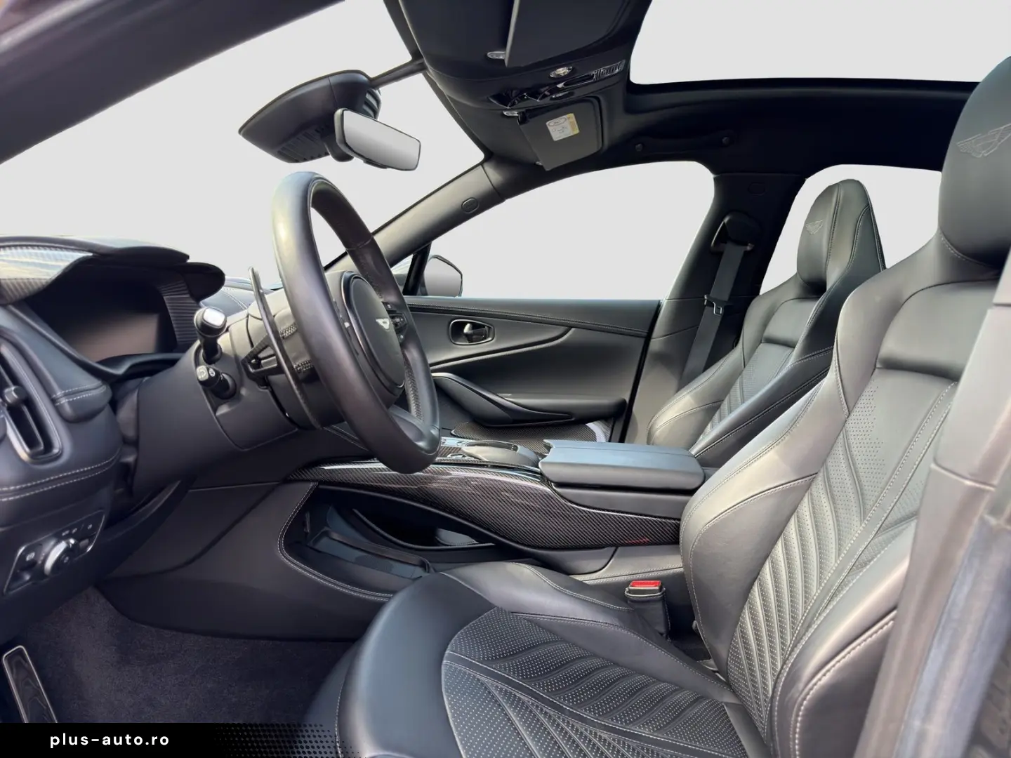 ASTON MARTIN DBX707 Carbon Sitzbelüftung 360
