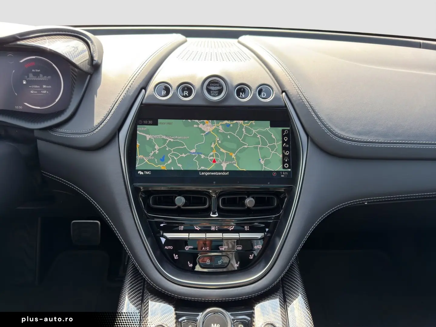 ASTON MARTIN DBX707 Carbon Sitzbelüftung 360