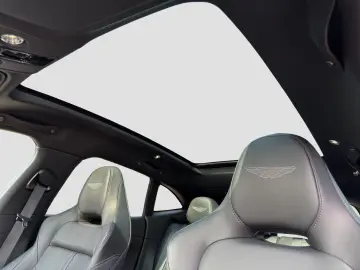 ASTON MARTIN DBX707 Carbon Sitzbelüftung 360