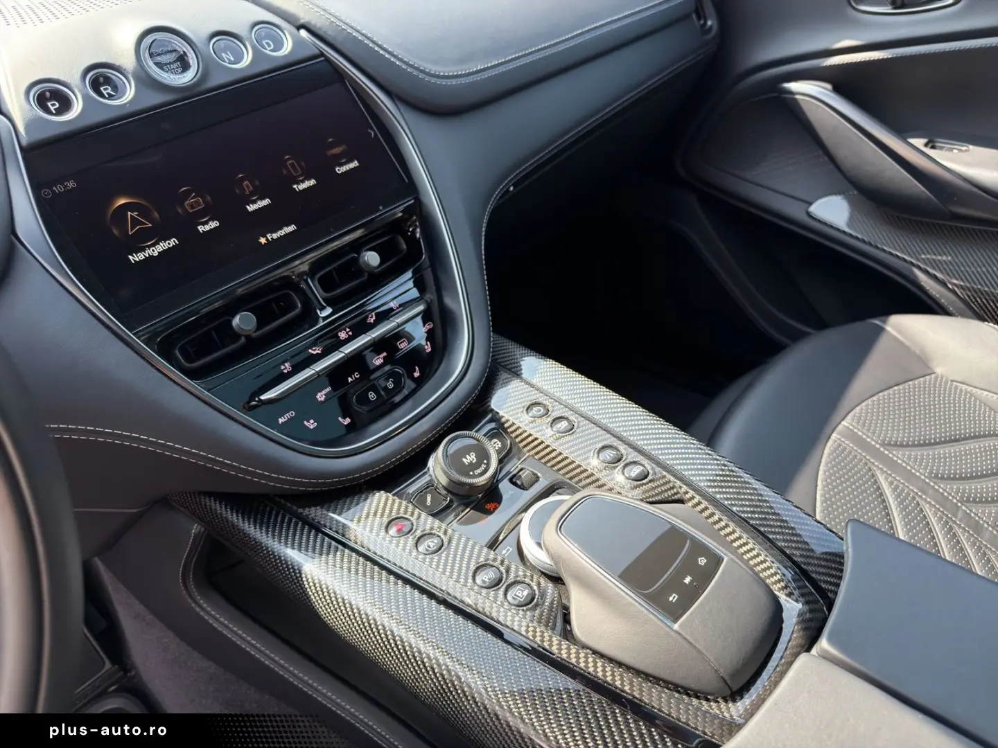 ASTON MARTIN DBX707 Carbon Sitzbelüftung 360