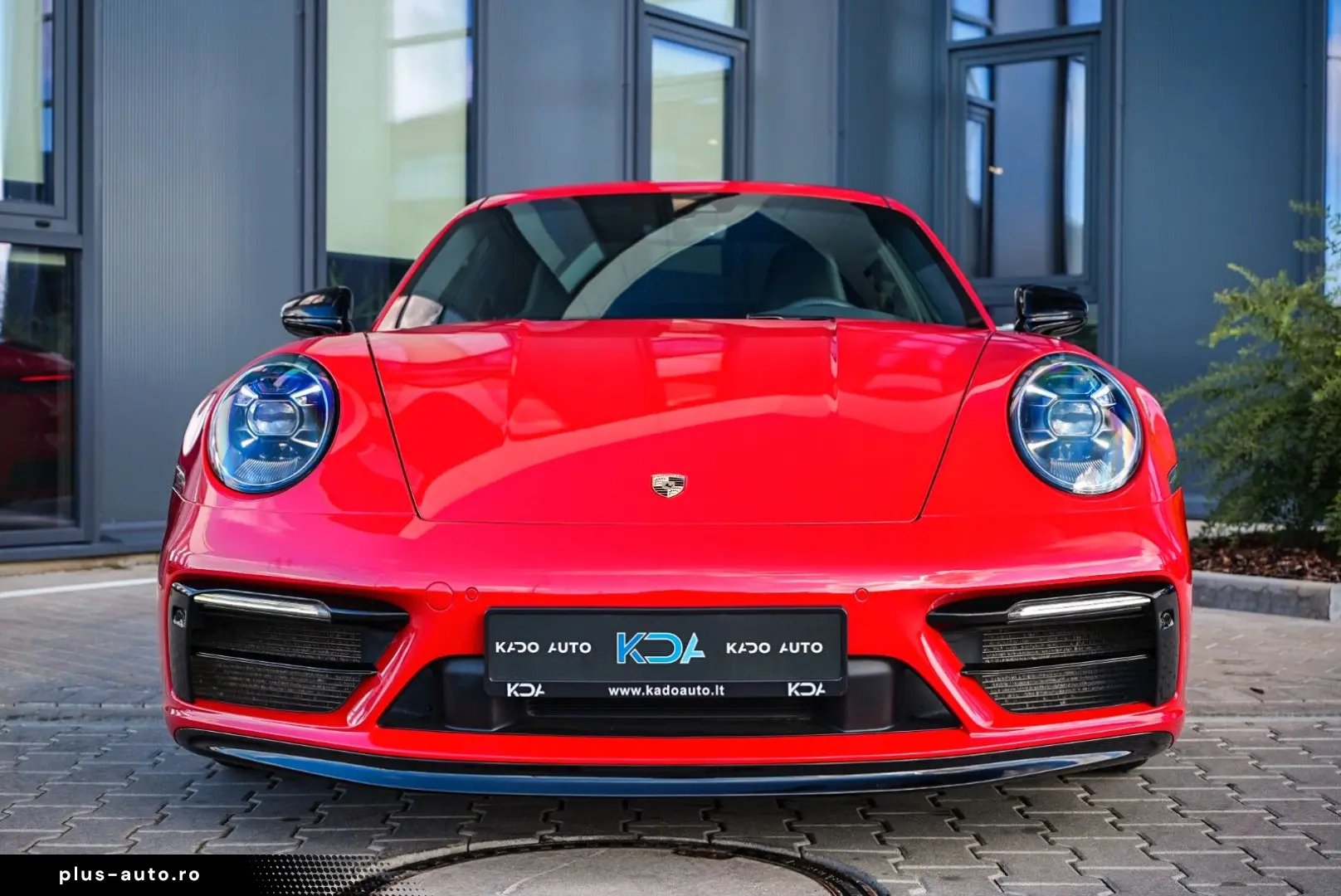 PORSCHE 911 Carrera