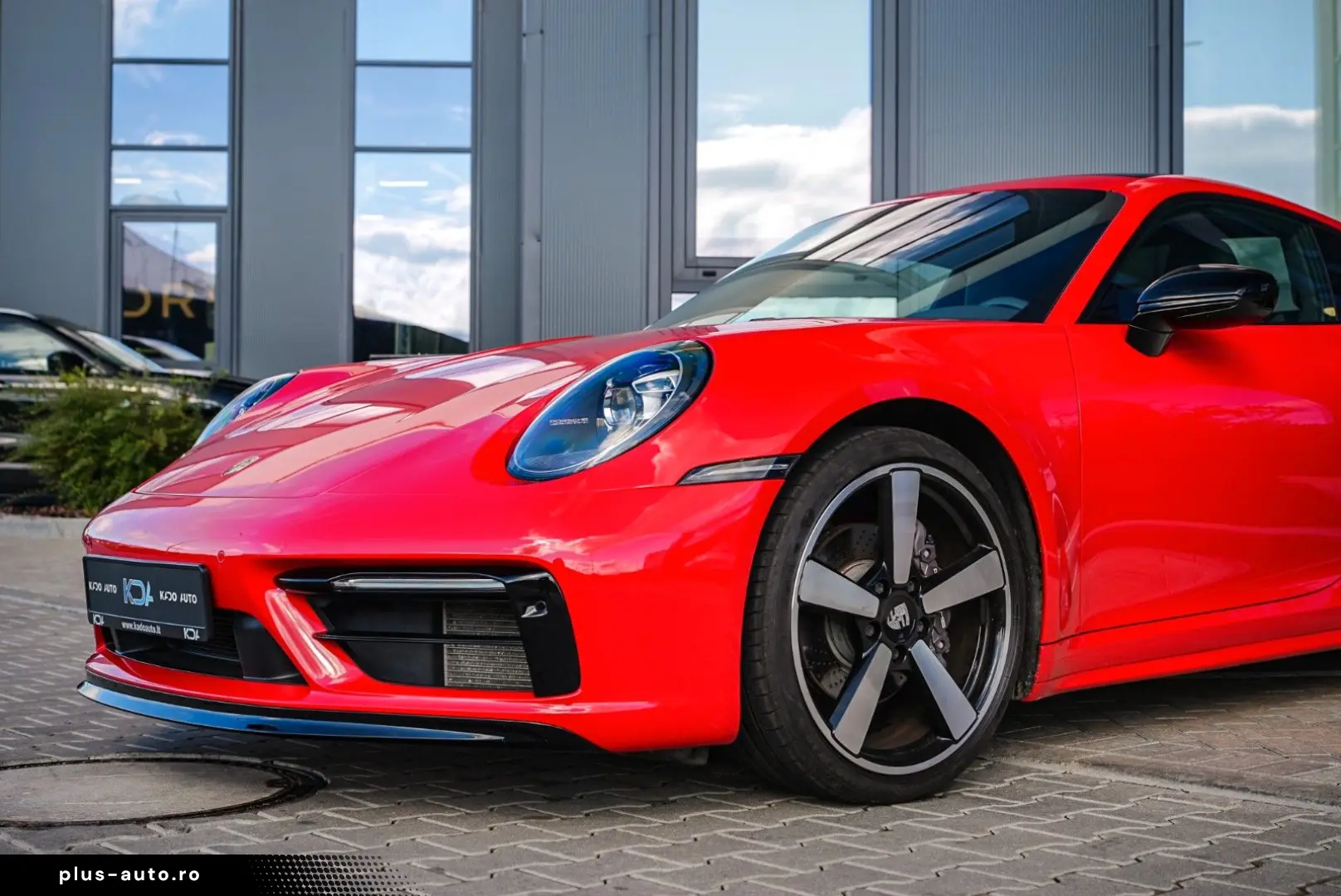 PORSCHE 911 Carrera