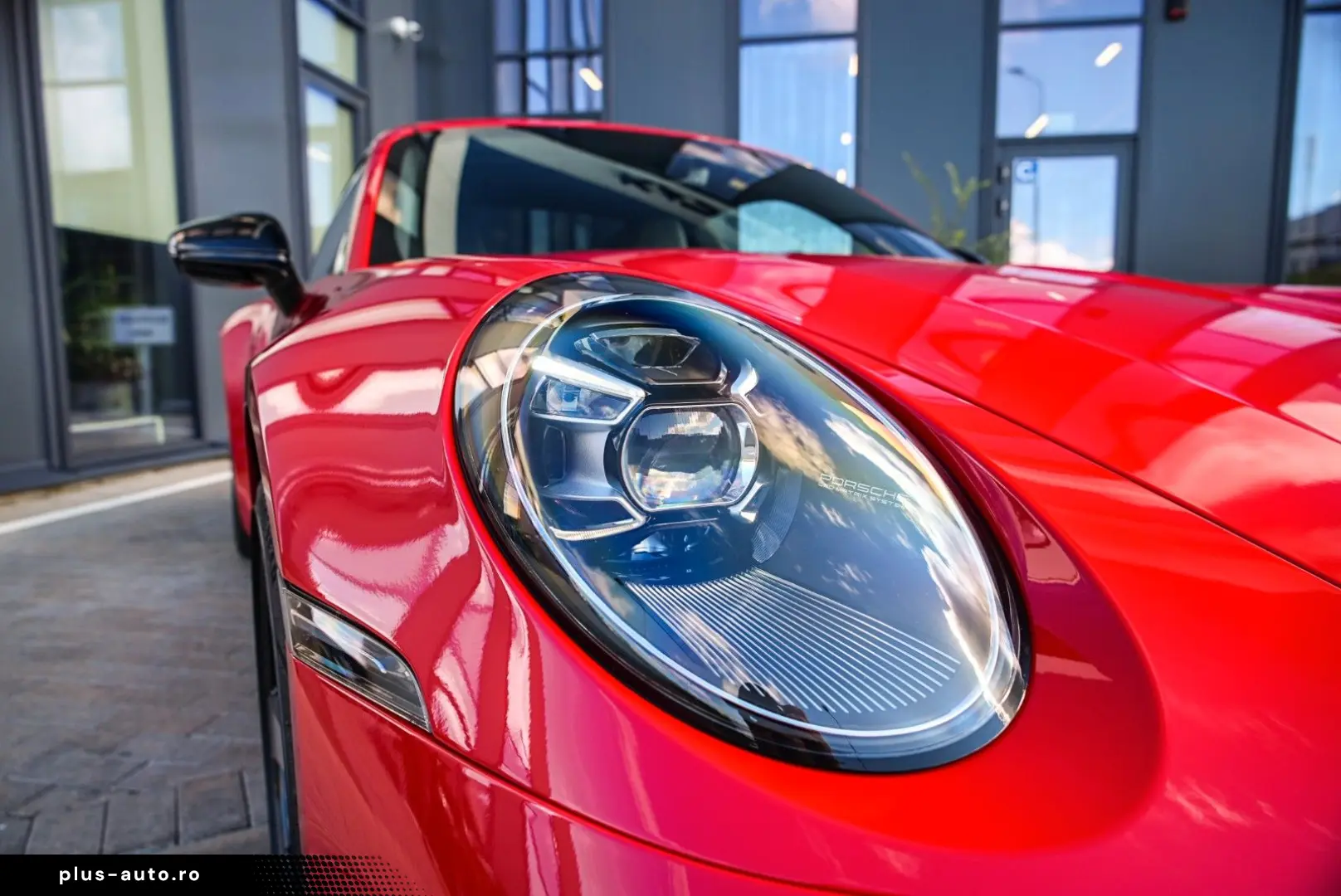 PORSCHE 911 Carrera