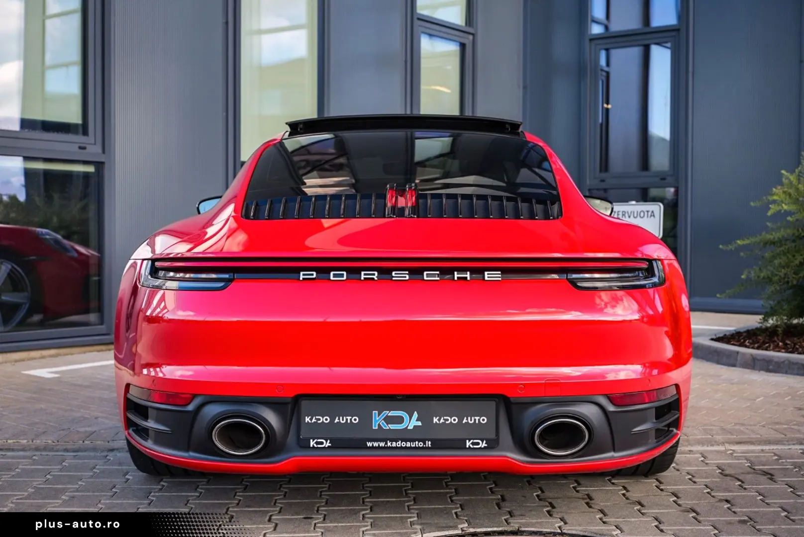 PORSCHE 911 Carrera