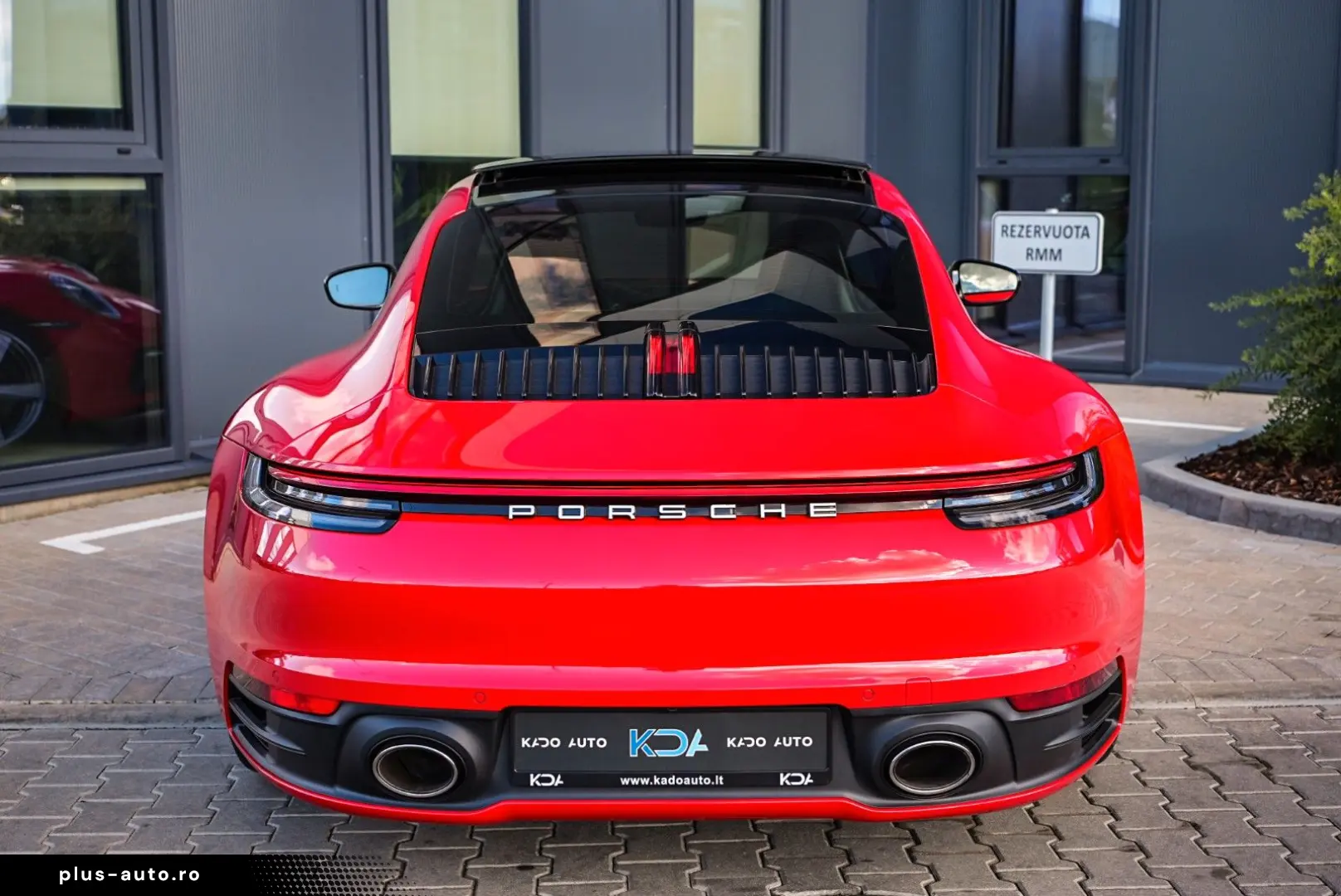 PORSCHE 911 Carrera