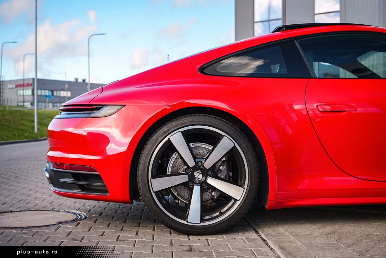 PORSCHE 911 Carrera