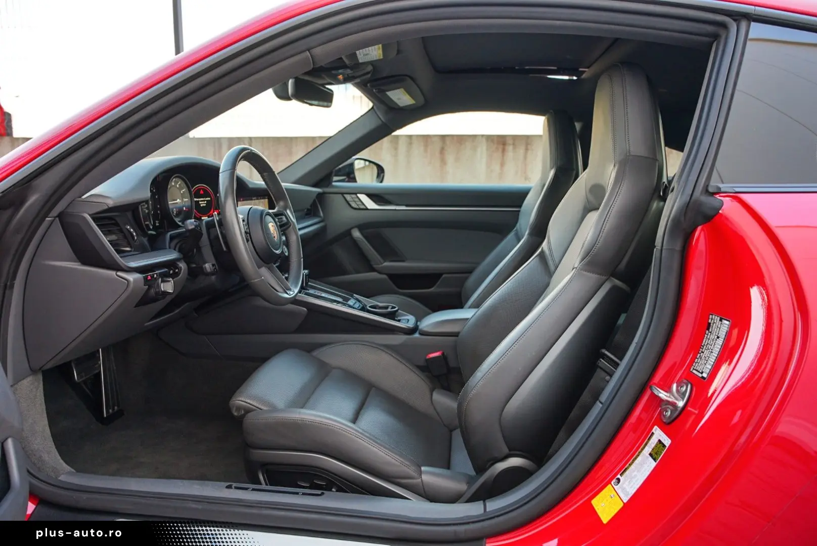 PORSCHE 911 Carrera