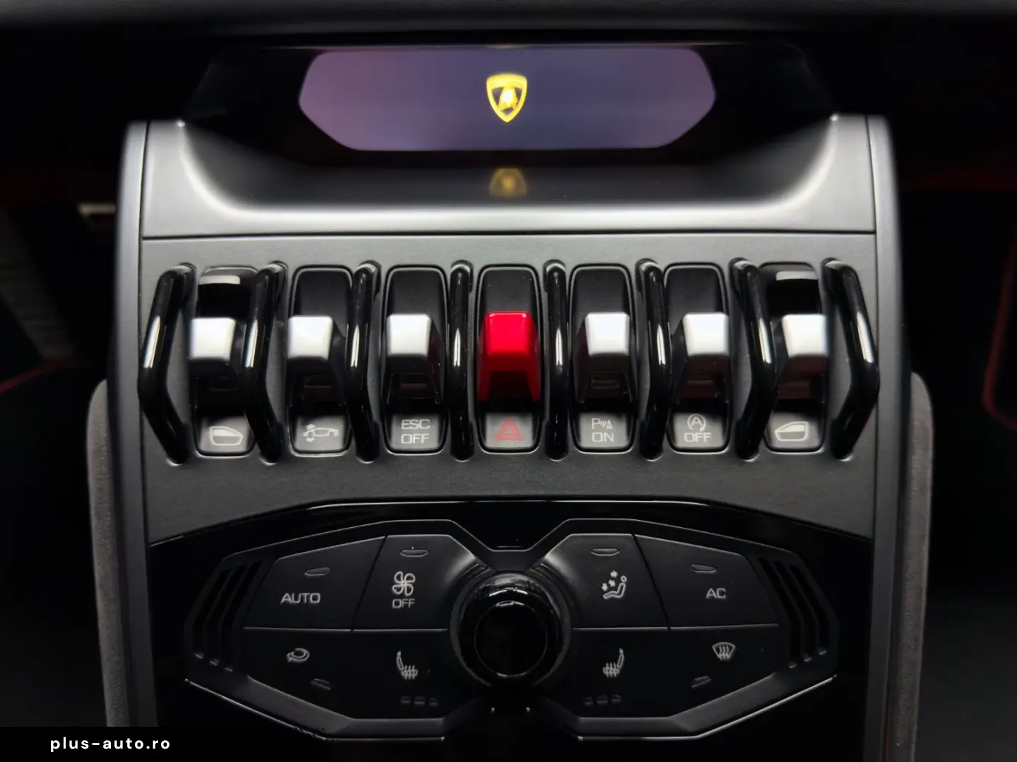 LAMBORGHINI Huracán LP610-4   LIFT   AD PERSONAM   CARBON